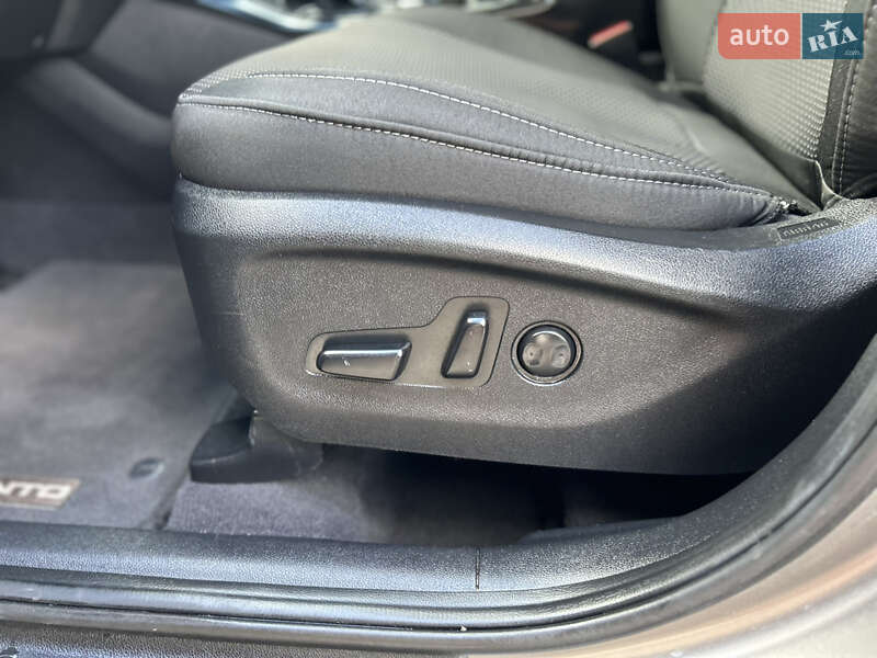 Внедорожник / Кроссовер Kia Sorento 2016 в Виннице фото 19 Внедорожник / Кроссовер Kia Sorento 2016 в Виннице