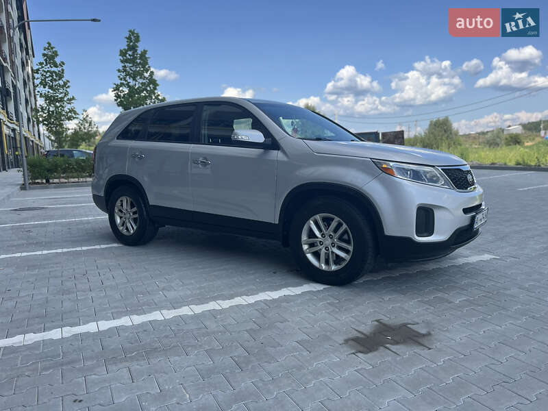Позашляховик / Кросовер Kia Sorento 2013 в Ірпені