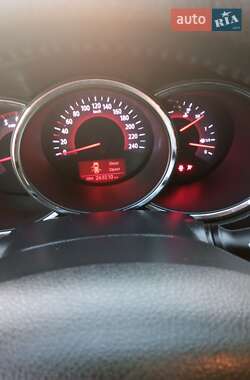Внедорожник / Кроссовер Kia Sorento 2010 в 