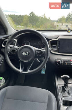 Внедорожник / Кроссовер Kia Sorento 2016 в 