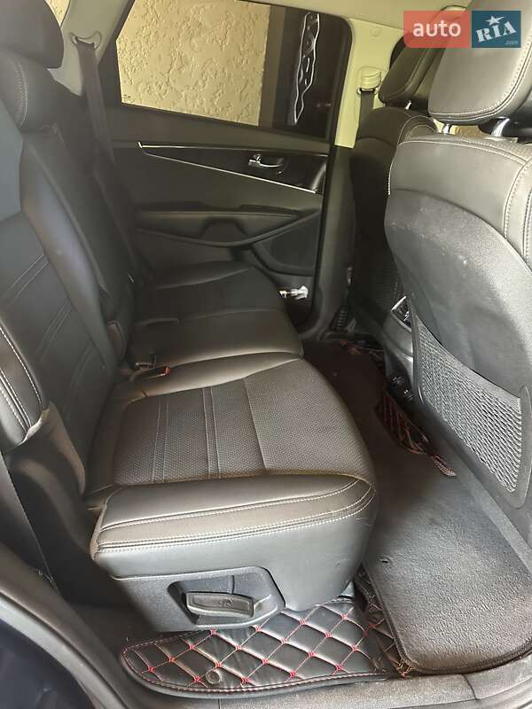 Внедорожник / Кроссовер Kia Sorento 2015 в Николаеве