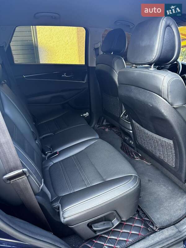 Внедорожник / Кроссовер Kia Sorento 2015 в Николаеве