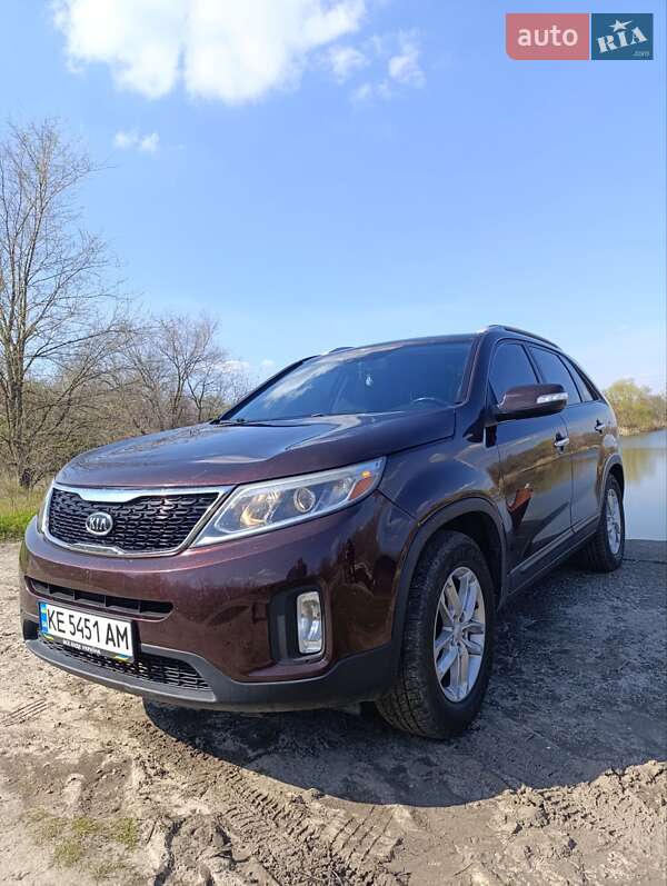 Внедорожник / Кроссовер Kia Sorento 2013 в Царичанке