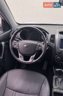 Внедорожник / Кроссовер Kia Sorento 2013 в 