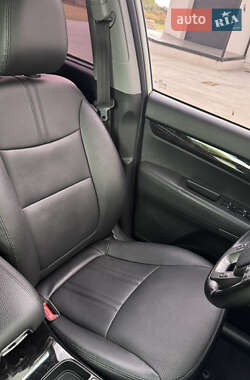 Внедорожник / Кроссовер Kia Sorento 2013 в 
