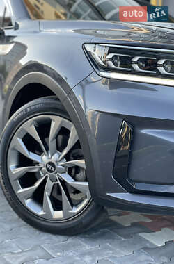 Внедорожник / Кроссовер Kia Sorento 2021 в 