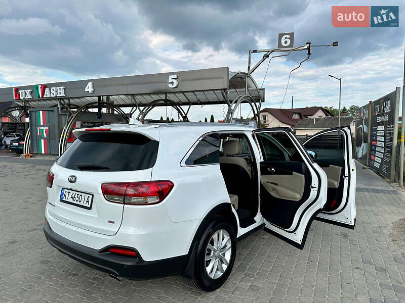 Внедорожник / Кроссовер Kia Sorento 2015 в Ивано-Франковске