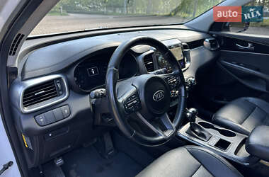 Внедорожник / Кроссовер Kia Sorento 2015 в 