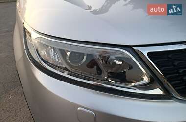 Внедорожник / Кроссовер Kia Sorento 2013 в 