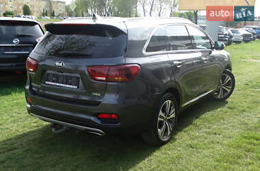 Внедорожник / Кроссовер Kia Sorento 2017 в 