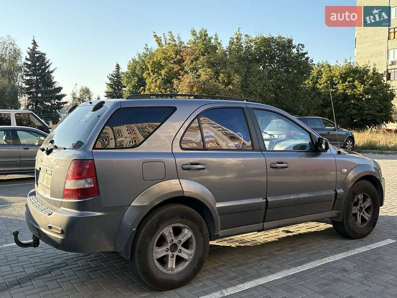 Внедорожник / Кроссовер Kia Sorento 2003 в Краматорске