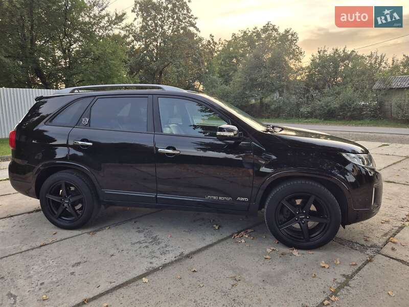 Позашляховик / Кросовер Kia Sorento 2014 в Стрию
