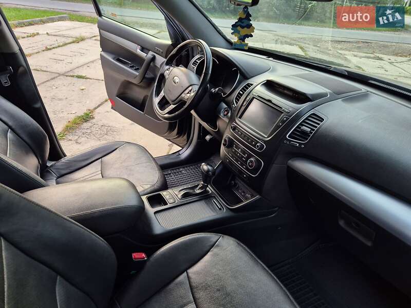 Позашляховик / Кросовер Kia Sorento 2014 в Стрию