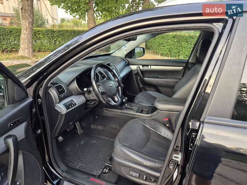 Позашляховик / Кросовер Kia Sorento 2014 в Стрию