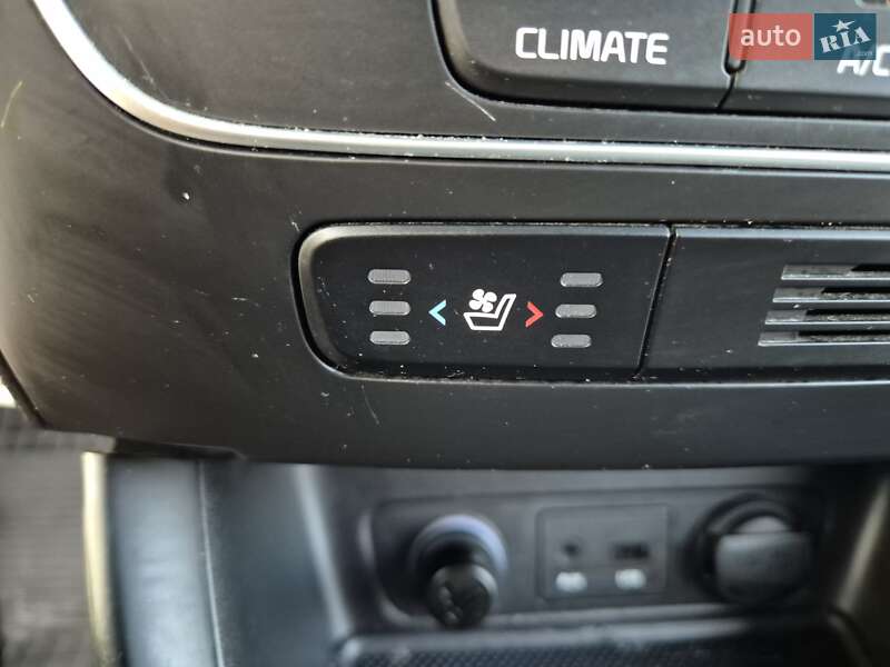 Позашляховик / Кросовер Kia Sorento 2014 в Стрию