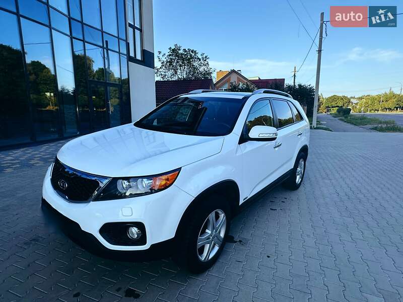 Внедорожник / Кроссовер Kia Sorento 2012 в Ровно