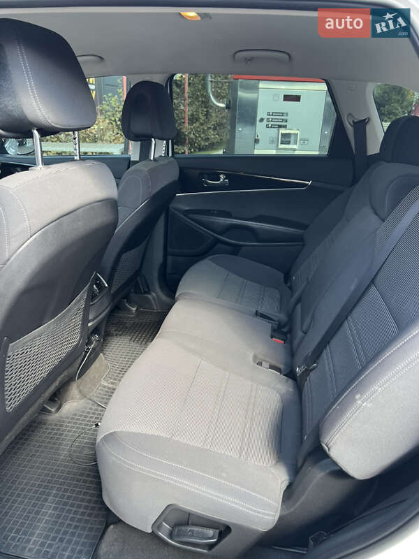 Позашляховик / Кросовер Kia Sorento 2015 в Вінниці