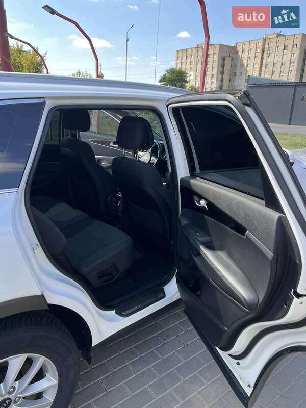 Позашляховик / Кросовер Kia Sorento 2015 в Вінниці