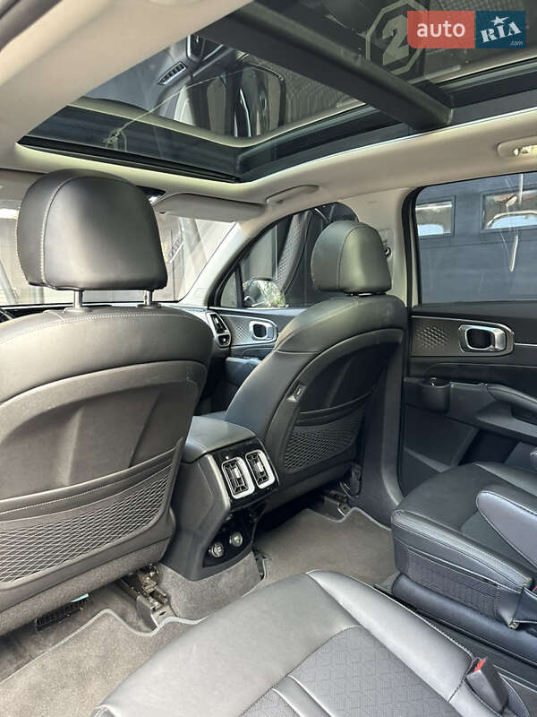 Внедорожник / Кроссовер Kia Sorento 2022 в Киеве
