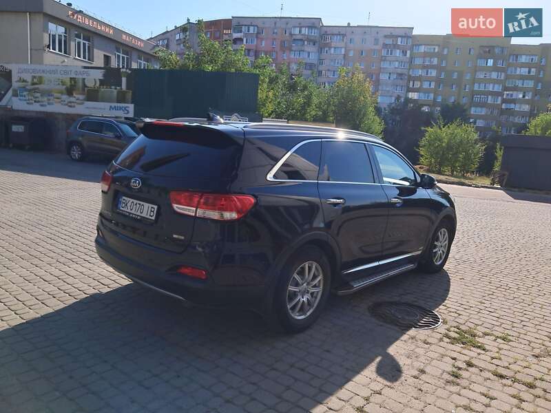 Внедорожник / Кроссовер Kia Sorento 2015 в Ровно