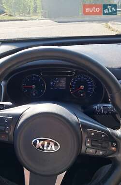 Внедорожник / Кроссовер Kia Sorento 2015 в 