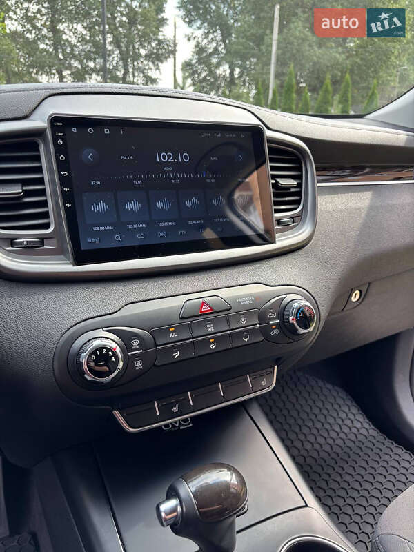 Внедорожник / Кроссовер Kia Sorento 2015 в Хмельницком фото 41 Внедорожник / Кроссовер Kia Sorento 2015 в Хмельницком