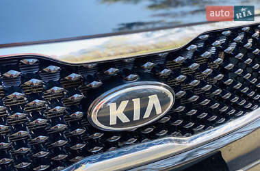 Внедорожник / Кроссовер Kia Sorento 2015 в 