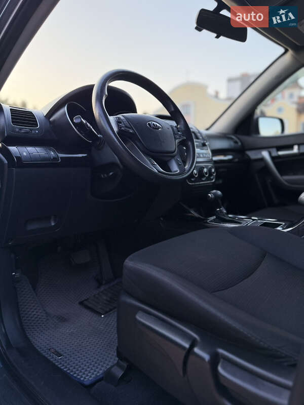 Позашляховик / Кросовер Kia Sorento 2014 в Києві