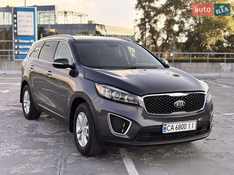 Позашляховик / Кросовер Kia Sorento 2016 в Києві