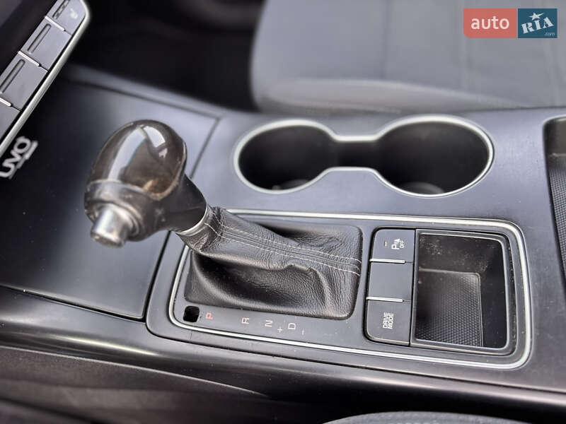 Позашляховик / Кросовер Kia Sorento 2016 в Києві