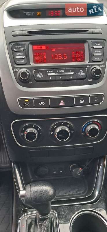 Позашляховик / Кросовер Kia Sorento 2013 в Тернополі