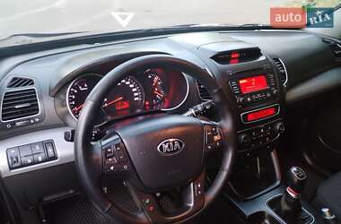 Внедорожник / Кроссовер Kia Sorento 2013 в 