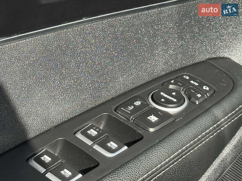 Внедорожник / Кроссовер Kia Sorento 2017 в Межгорье