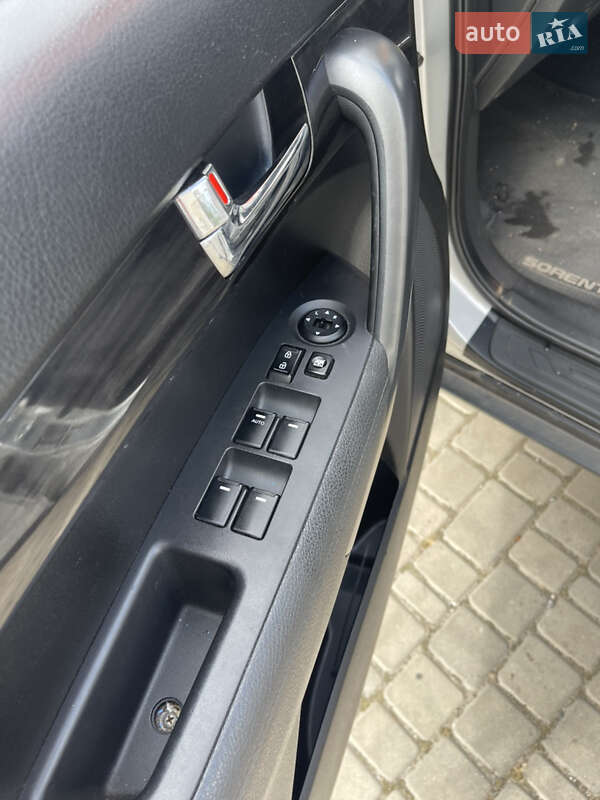 Внедорожник / Кроссовер Kia Sorento 2012 в Виннице