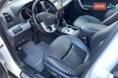 Внедорожник / Кроссовер Kia Sorento 2011 в 