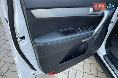 Внедорожник / Кроссовер Kia Sorento 2011 в 