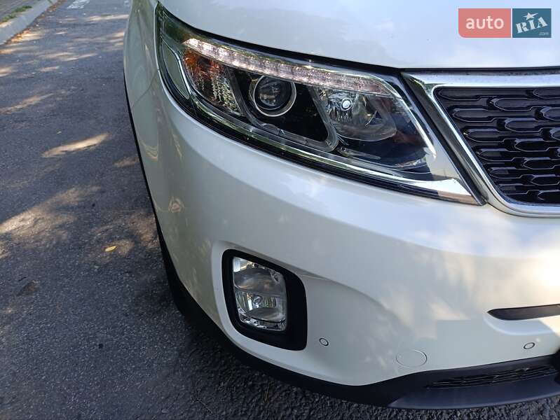 Внедорожник / Кроссовер Kia Sorento 2014 в Могилев-Подольске