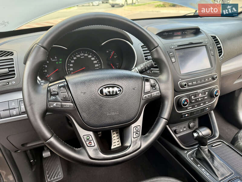 Позашляховик / Кросовер Kia Sorento 2014 в Києві фото 73 Позашляховик / Кросовер Kia Sorento 2014 в Києві