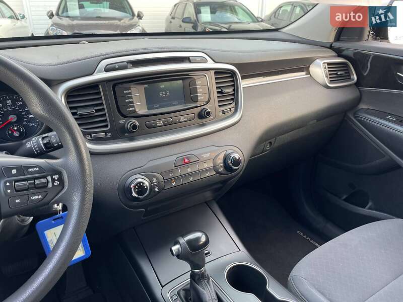 Позашляховик / Кросовер Kia Sorento 2016 в Одесі