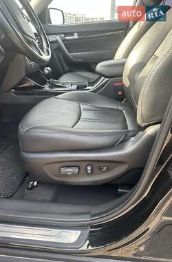 Внедорожник / Кроссовер Kia Sorento 2013 в 