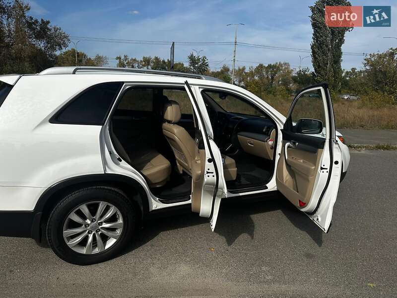 Внедорожник / Кроссовер Kia Sorento 2010 в Киеве