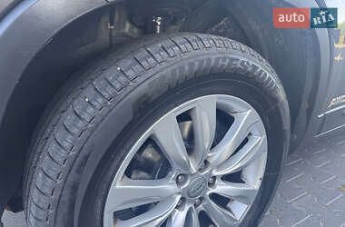 Внедорожник / Кроссовер Kia Sorento 2011 в 