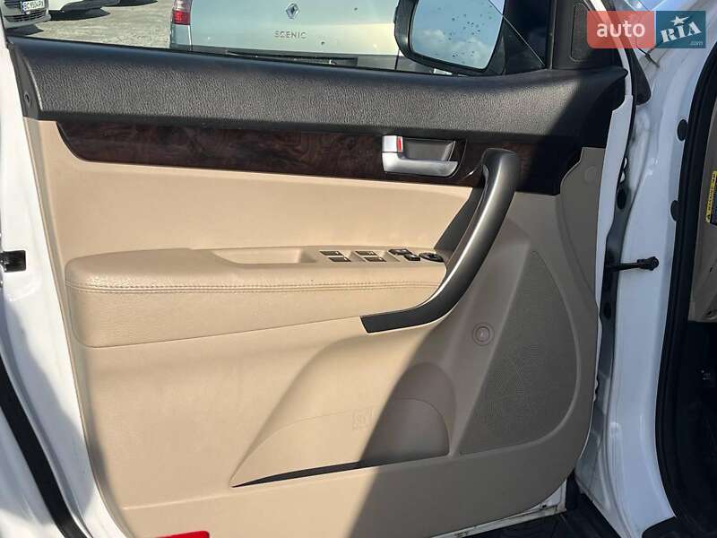 Внедорожник / Кроссовер Kia Sorento 2013 в Львове