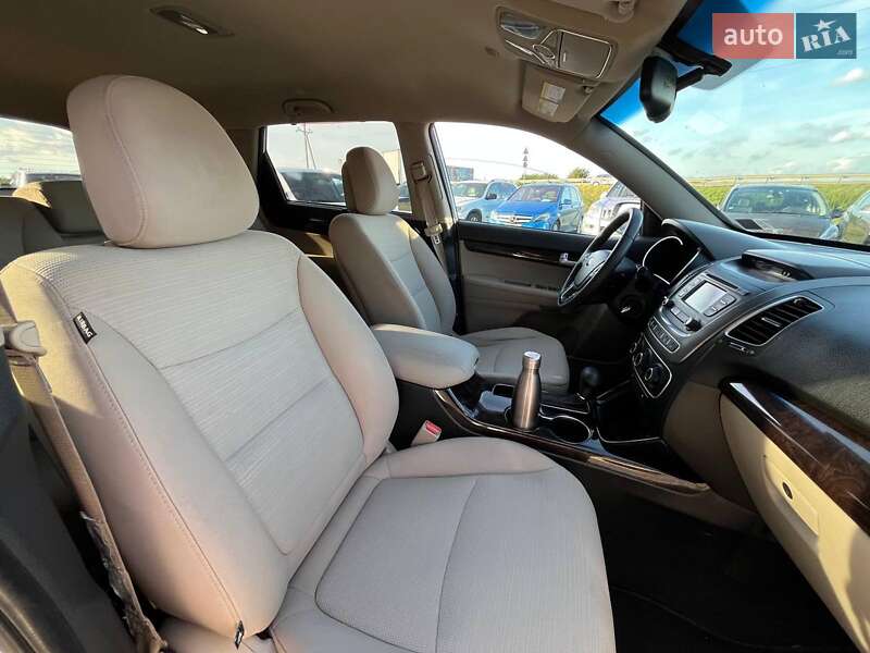 Внедорожник / Кроссовер Kia Sorento 2013 в Львове