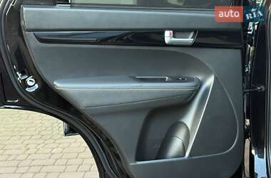 Внедорожник / Кроссовер Kia Sorento 2015 в 