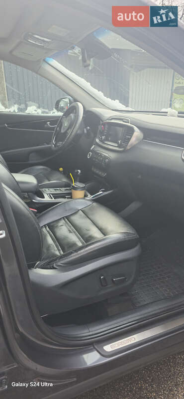 Позашляховик / Кросовер Kia Sorento 2017 в Києві фото 14 Позашляховик / Кросовер Kia Sorento 2017 в Києві