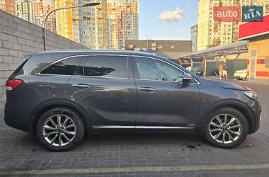 Позашляховик / Кросовер Kia Sorento 2017 в 