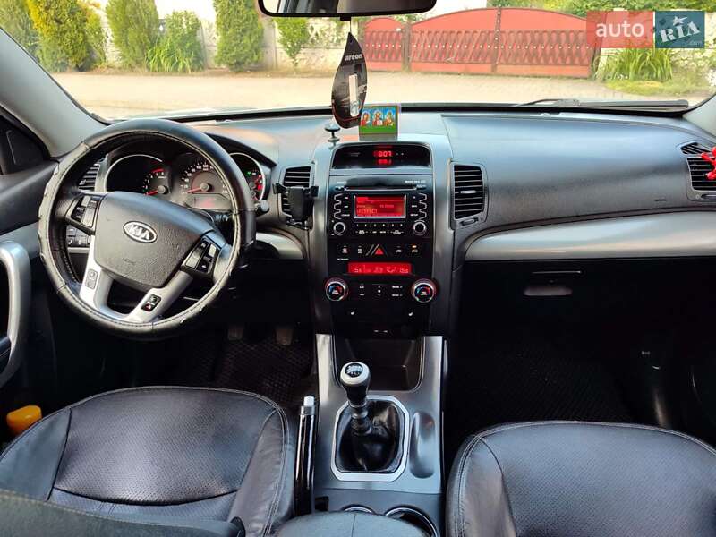 Внедорожник / Кроссовер Kia Sorento 2011 в Остроге фото 9 Внедорожник / Кроссовер Kia Sorento 2011 в Остроге