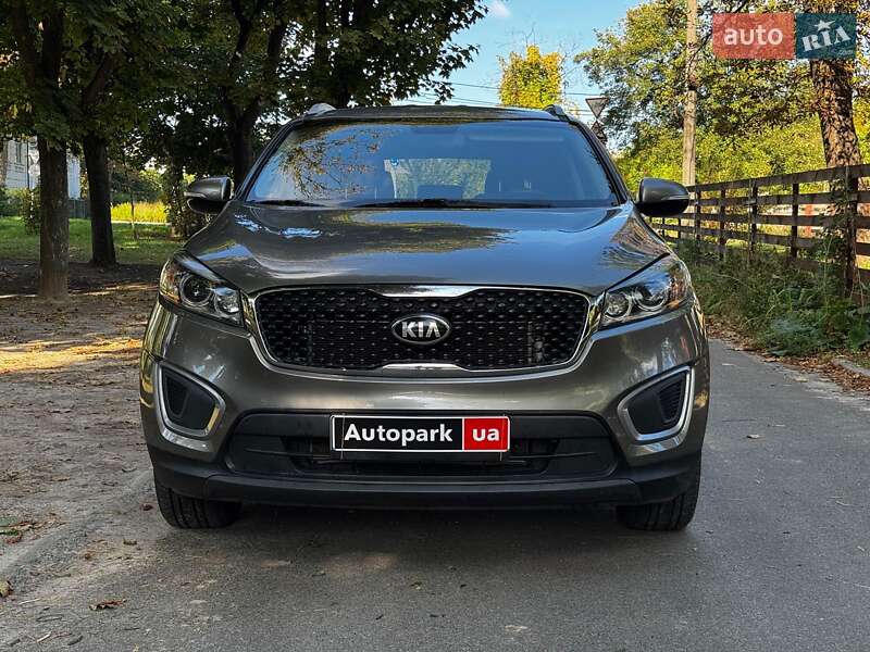 Позашляховик / Кросовер Kia Sorento 2016 в Києві