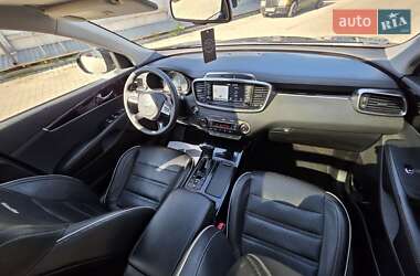 Внедорожник / Кроссовер Kia Sorento 2019 в 